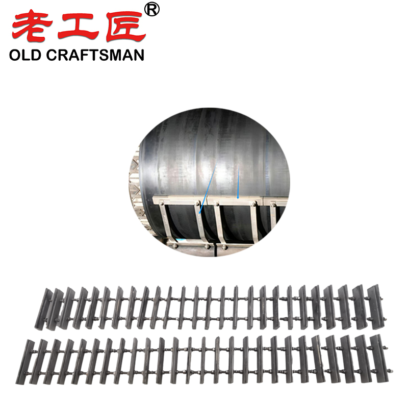 Carbide conveyor scraper